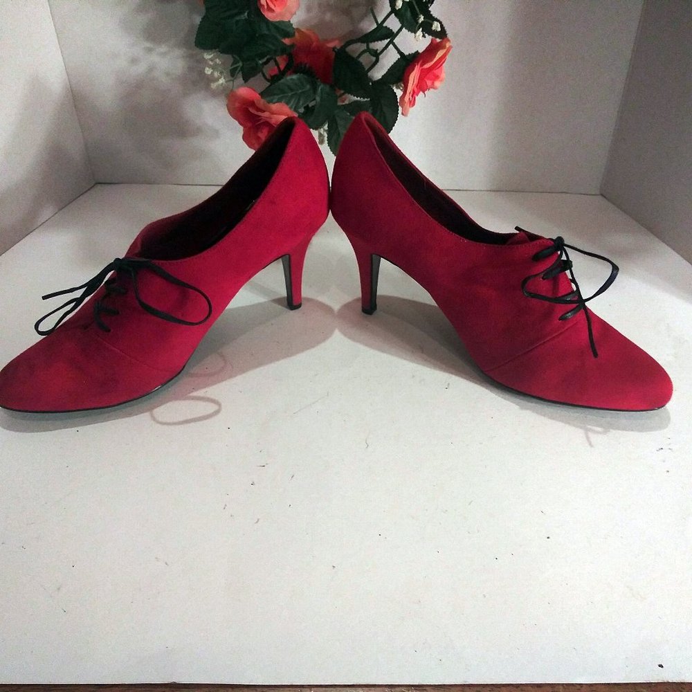Heeled Bootie, Lace up Shoe, Ankle Bootie Size 10 - Picture 12 of 13